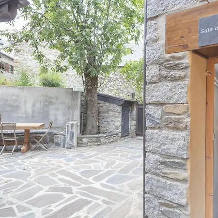 Luderna - Casa Con Terraza Dera Aubeta